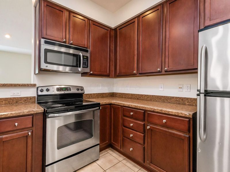 322 Cover Place , Columbus, OH 43235 Photo 11