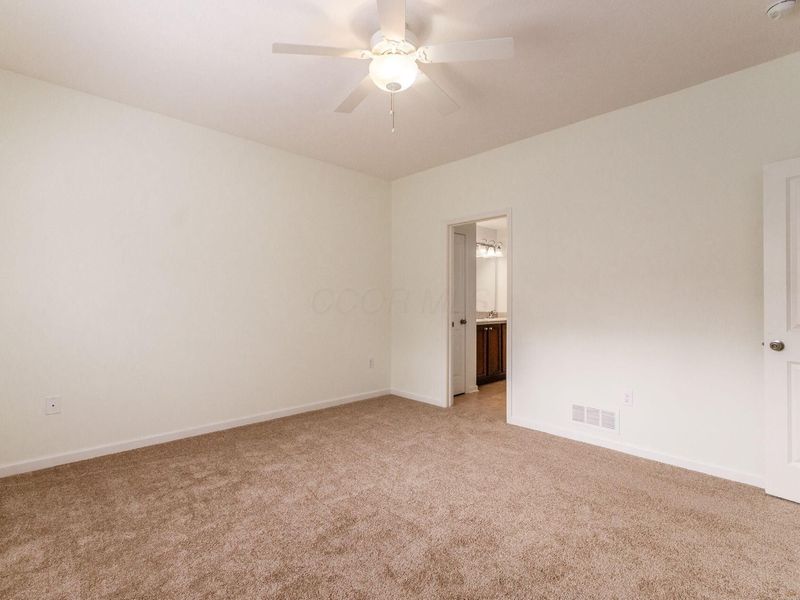 322 Cover Place , Columbus, OH 43235 Photo 17