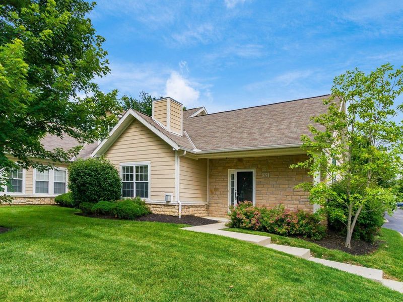 322 Cover Place , Columbus, OH 43235 Photo 2