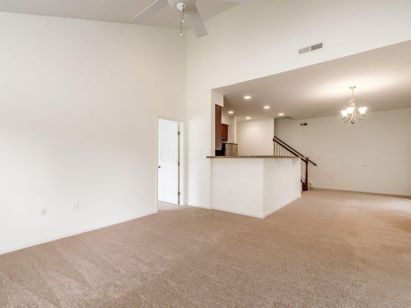 322 Cover Place , Columbus, OH 43235 Photo 7