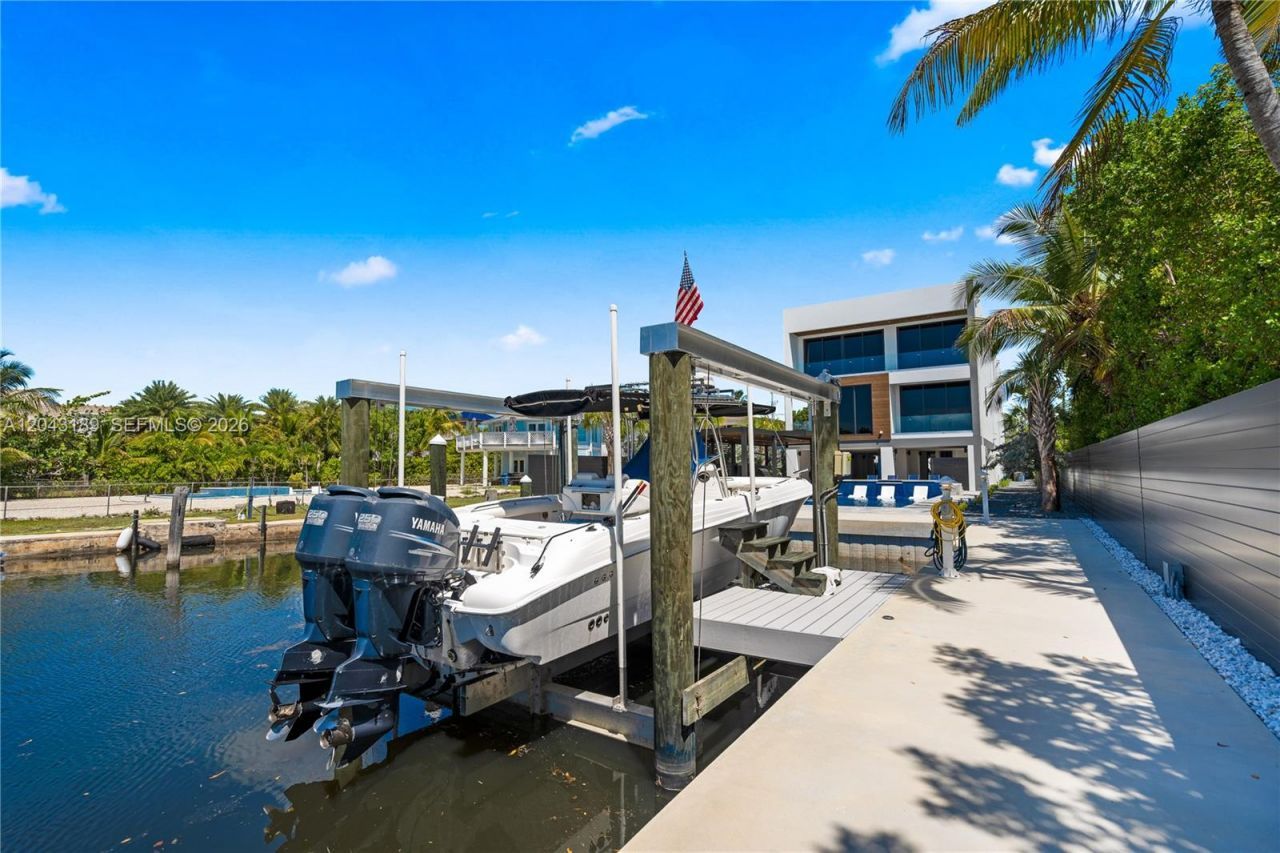 16 Seaside Ave , Key Largo, FL 33037 Photo