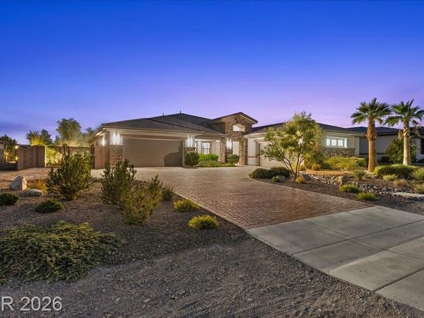 8479 Hickam Avenue, Las Vegas, NV 89129