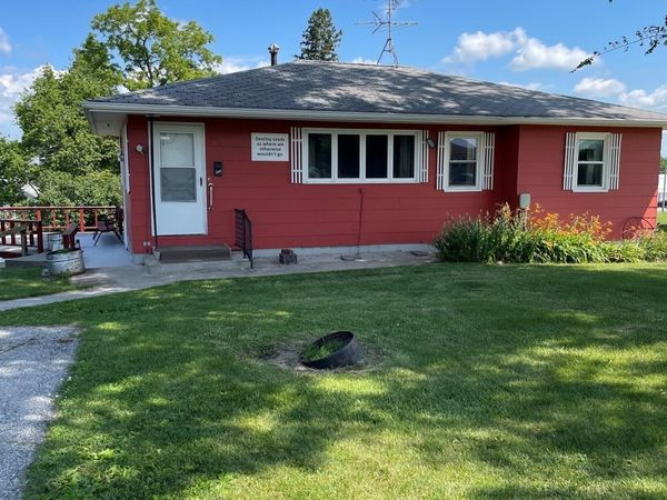 110 Lincoln Street, Brooklyn, IA 52211