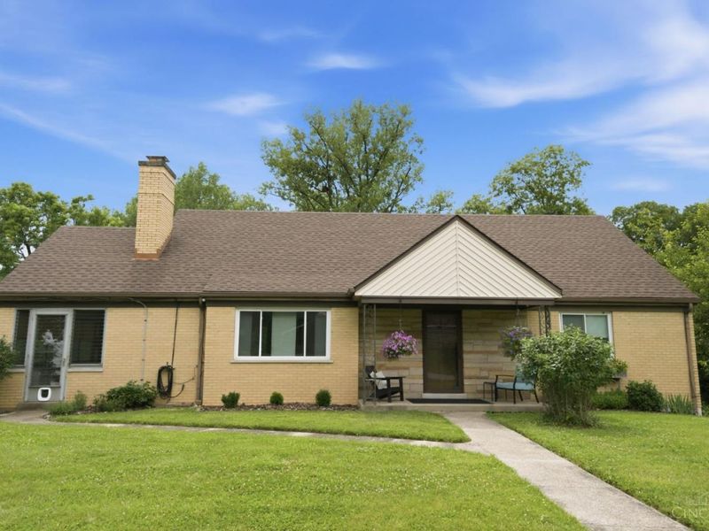 9401 Sherborn Drive, Springfield Twp., OH 45231 Photo 1