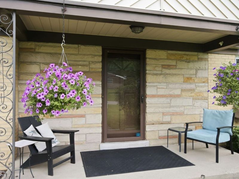 9401 Sherborn Drive, Springfield Twp., OH 45231 Photo 4