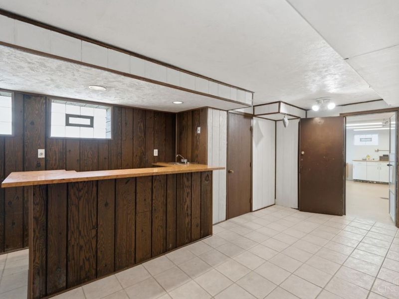 9401 Sherborn Drive, Springfield Twp., OH 45231 Photo 41