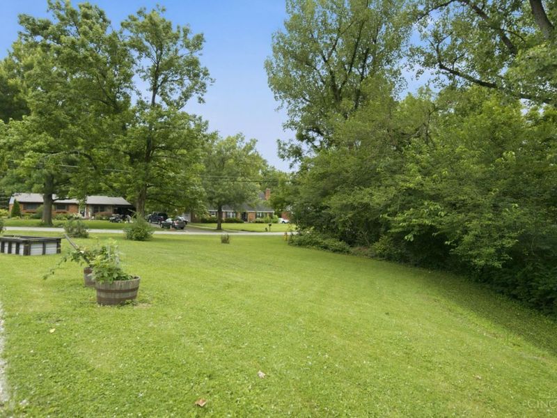 9401 Sherborn Drive, Springfield Twp., OH 45231 Photo 47