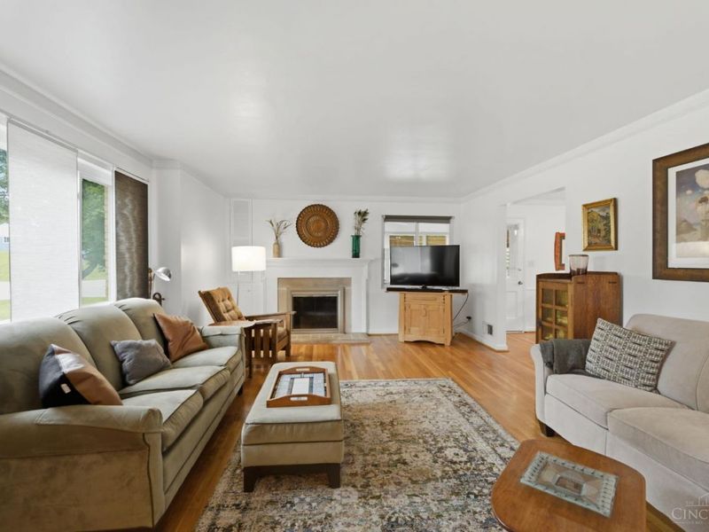 9401 Sherborn Drive, Springfield Twp., OH 45231 Photo 8