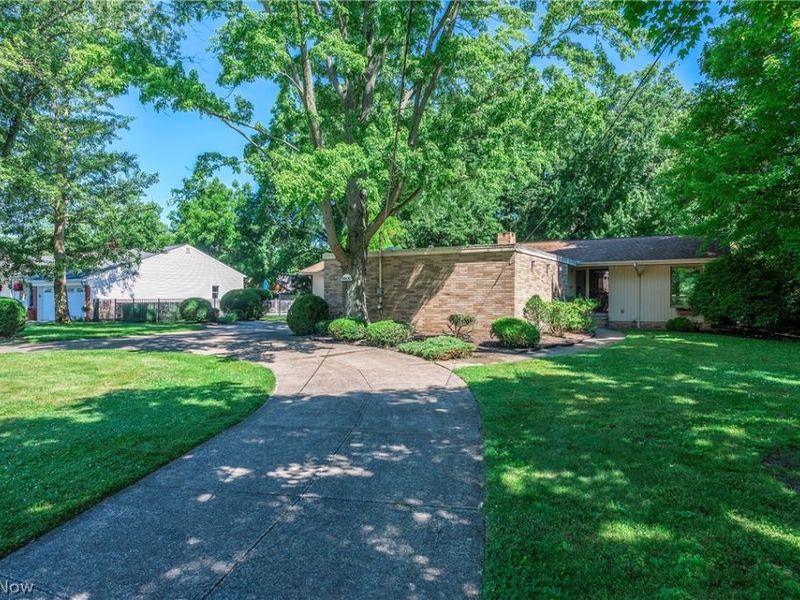 18930 Story Road, Rocky River, OH 44116 Photo 4