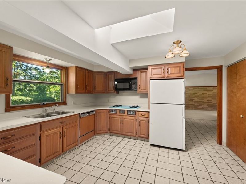 18930 Story Road, Rocky River, OH 44116 Photo 8