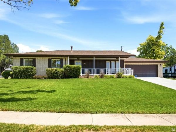 330 PIN OAK LN W, Kaysville, UT 84037
