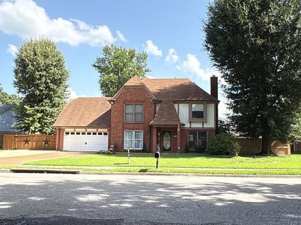 8297 KING WILLIAM ST, Cordova, TN 38016