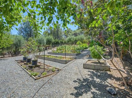 4580 Lake Forest Dr, Loomis, CA 95650 Photo