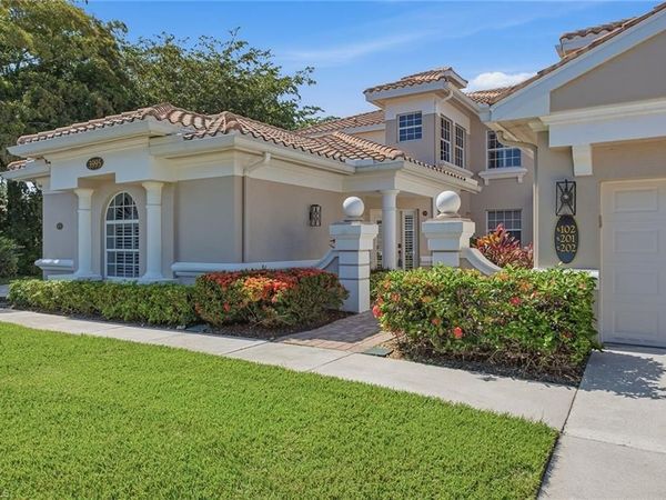 3995 Deer Crossing CT, Unit 201, NAPLES, FL 34114