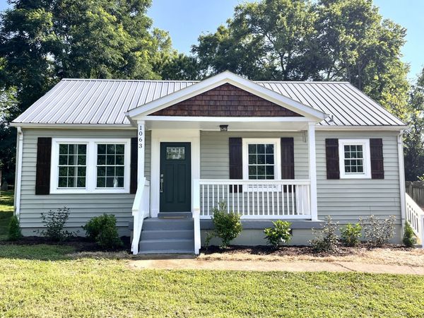 1063 Horseshoe Drive , Nashville, TN 37216
