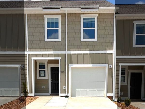 219 Darlington Drive , Dickson, TN 37055
