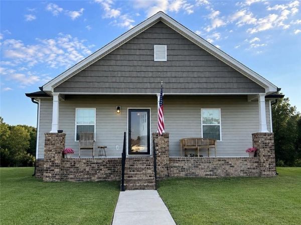 411 Coahulla Creek Drive , Dalton, GA 30721