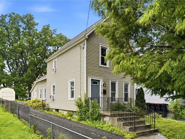 5317 Broadway Street , Lancaster, NY 14086
