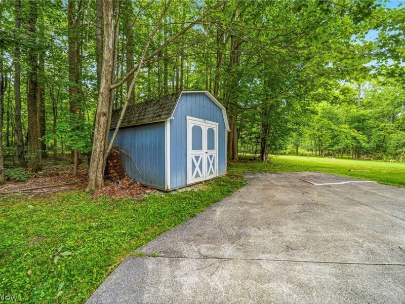 8325 Lincoln Drive, Chesterland, OH 44026 Photo 42