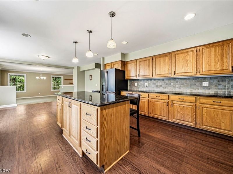 8325 Lincoln Drive, Chesterland, OH 44026 Photo 7