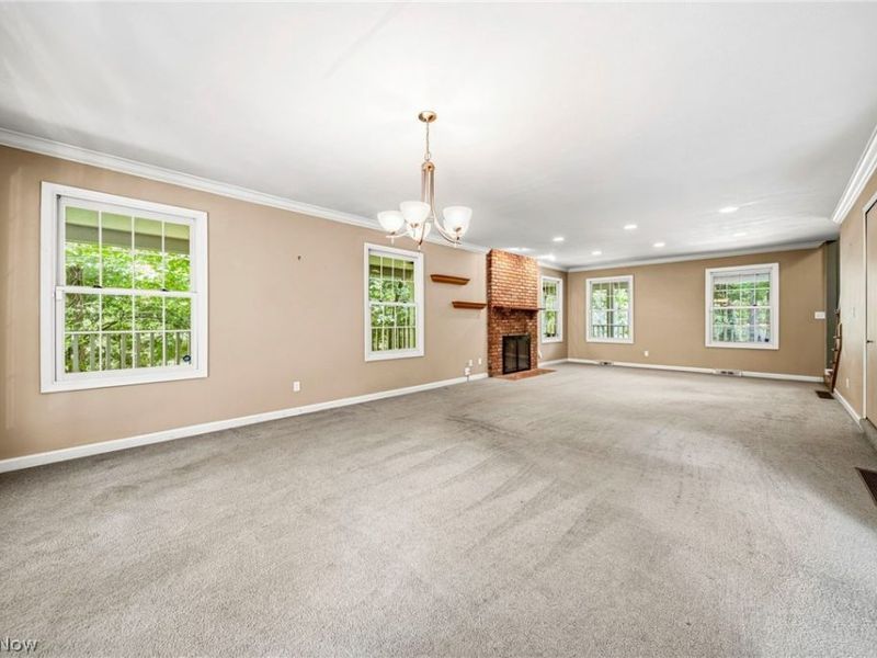 8325 Lincoln Drive, Chesterland, OH 44026 Photo 8