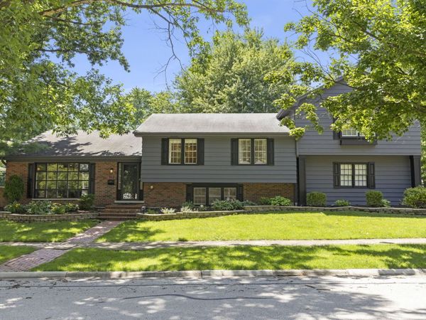 212 Tamarack Avenue , Naperville, IL 60540