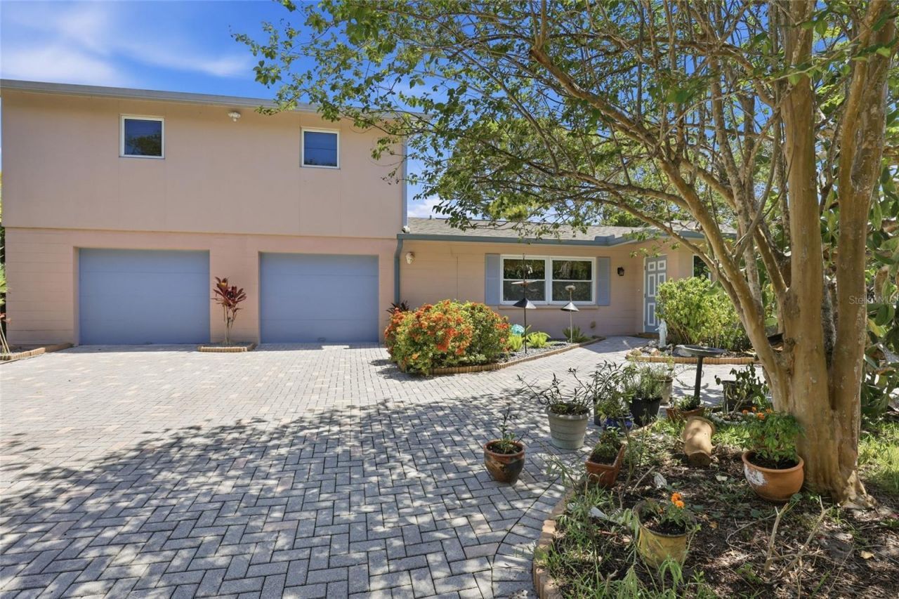 3036 Hyde Park Street, Sarasota, FL 34239 Main Photo