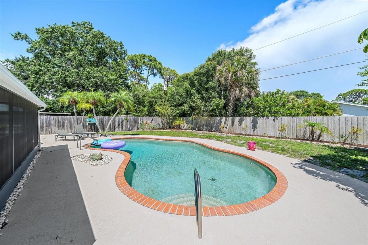 2923 Linwood Drive, Sarasota, FL 34232 Photo