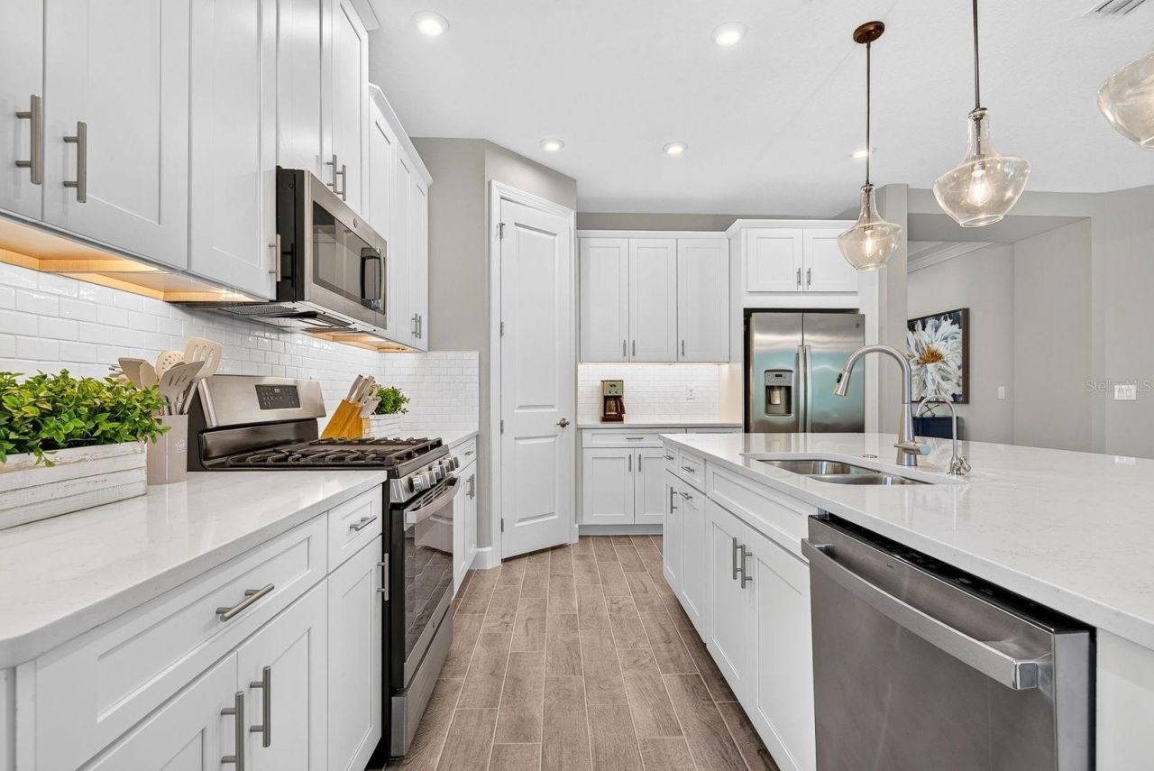 10924 Wicker Park Place , Palmetto, FL 34221 Photo
