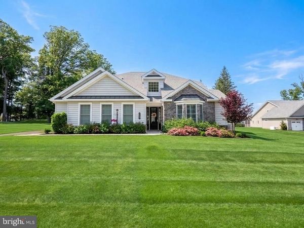 7733 VALOR DRIVE , COOPERSBURG, PA 18036