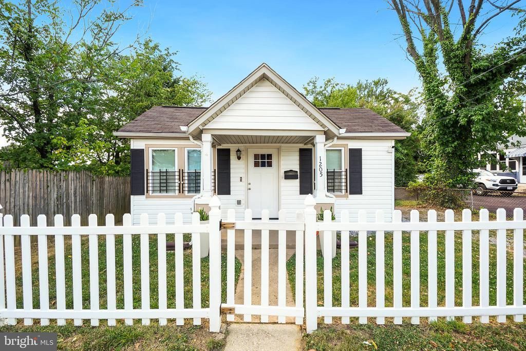 1205 KAYAK AVENUE , CAPITOL HEIGHTS, MD 20743