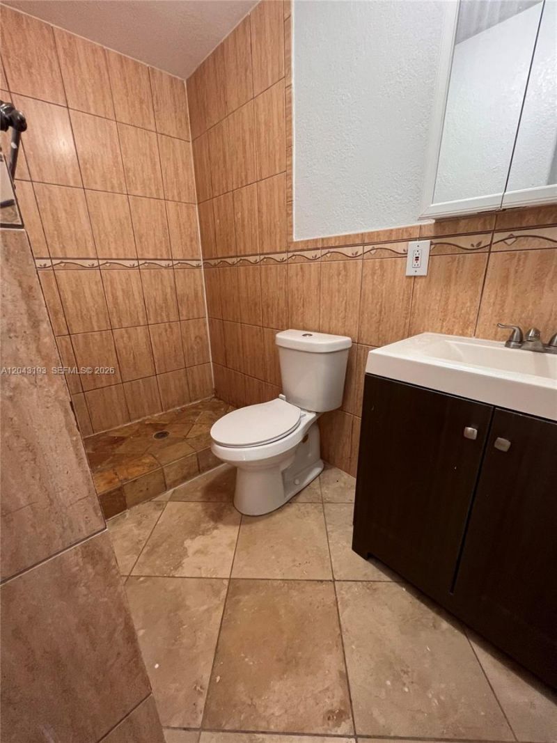18025 NW 83rd Ave , Unit 1, Hialeah, FL 33015 Photo