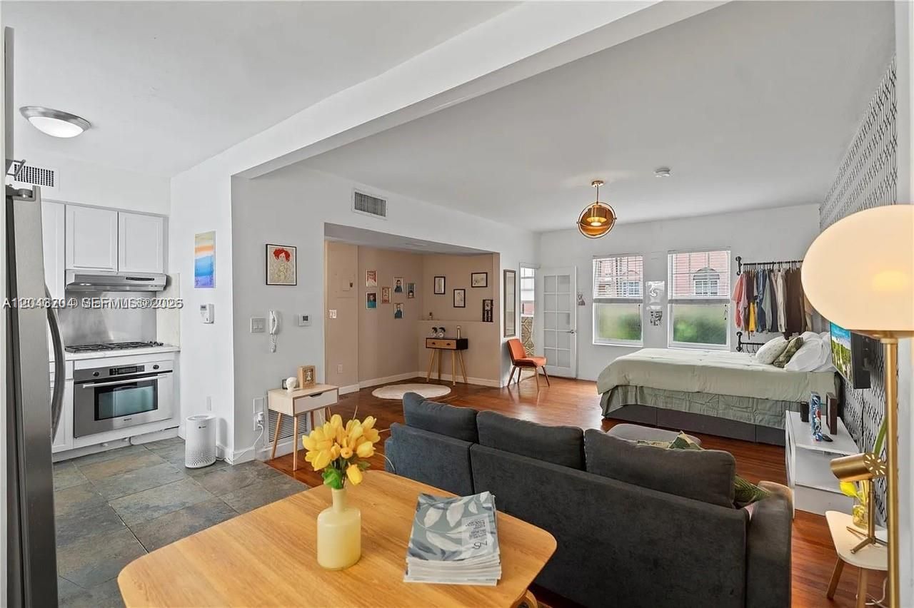 760 Meridian Ave, Unit 3, Miami Beach, FL 33139 Photo