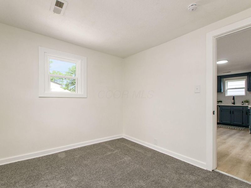 335 Woodlawn Avenue , Columbus, OH 43228 Photo 25