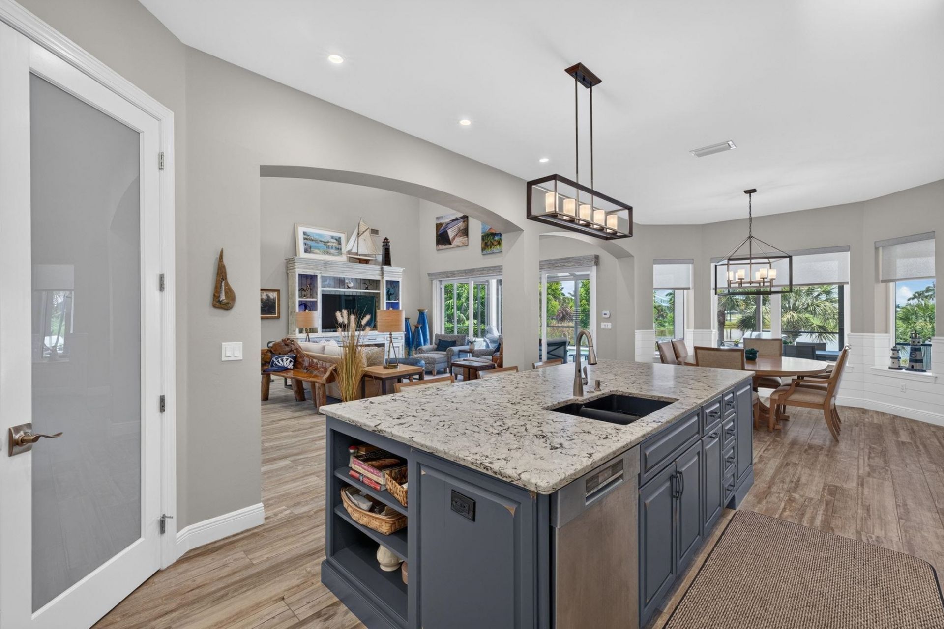 9066 Mockingbird Dr, Sanibel, FL 33957 Photo