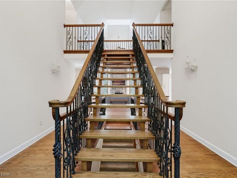 17331 Old Tannery Trail, Chagrin Falls, OH 44023 Photo 3