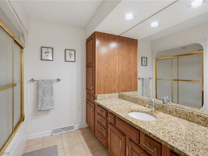 17331 Old Tannery Trail, Chagrin Falls, OH 44023 Photo 31