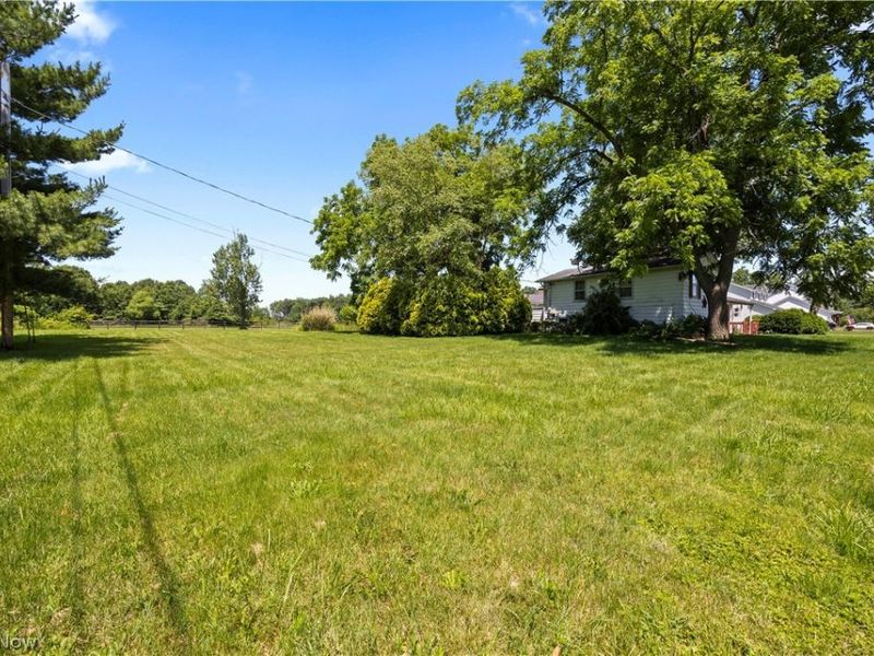 8134 Oberlin Road, Elyria, OH 44035 Photo 7