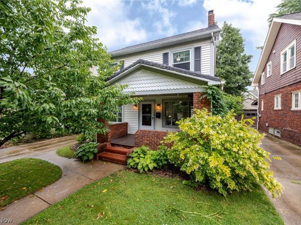 2529 Whitelaw Street , Cuyahoga Falls, OH 44221