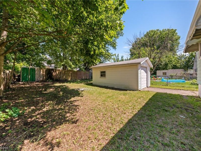 1155 Tulip Street, Akron, OH 44301 Photo 3