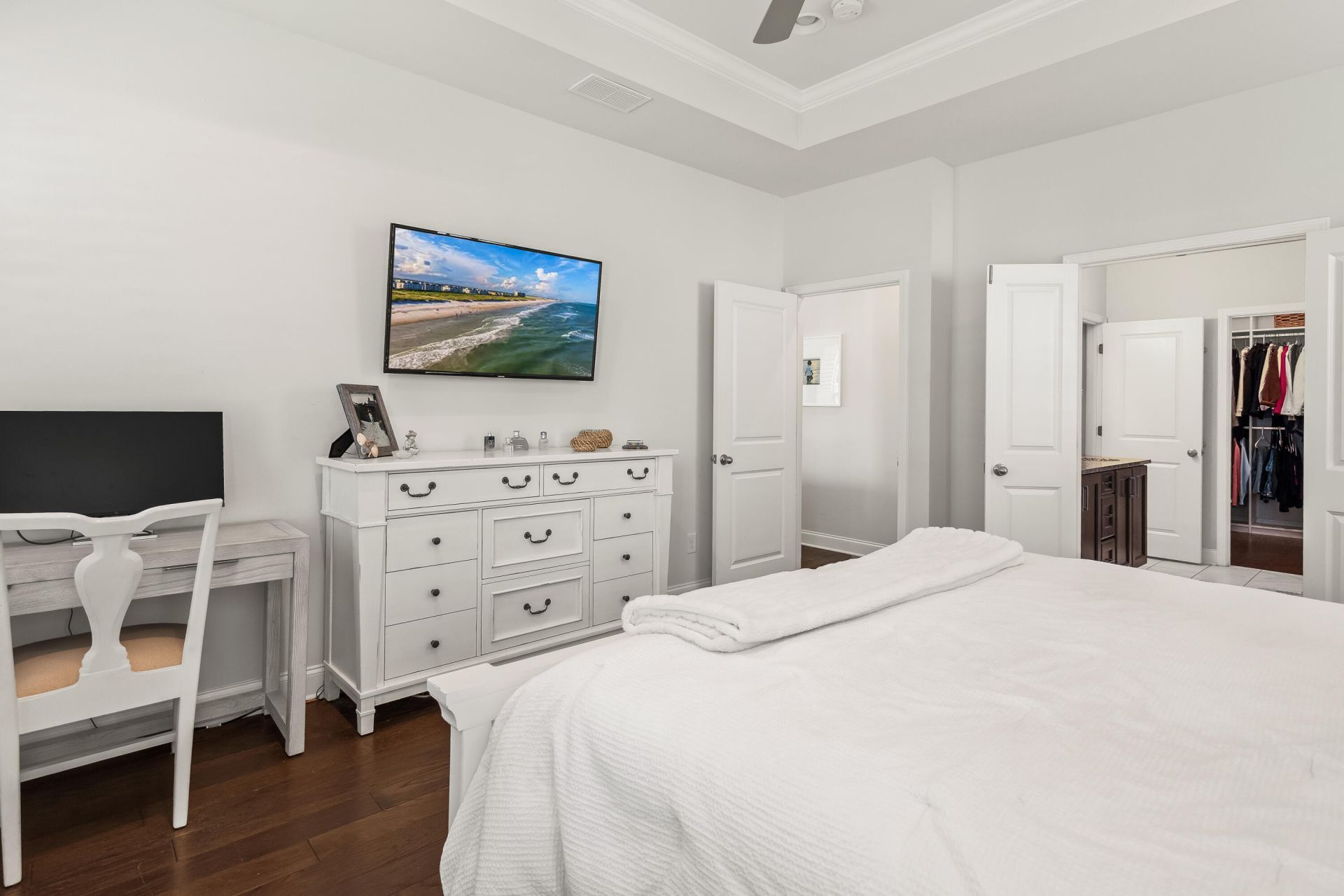 228 Swallowtail Court Photo 20