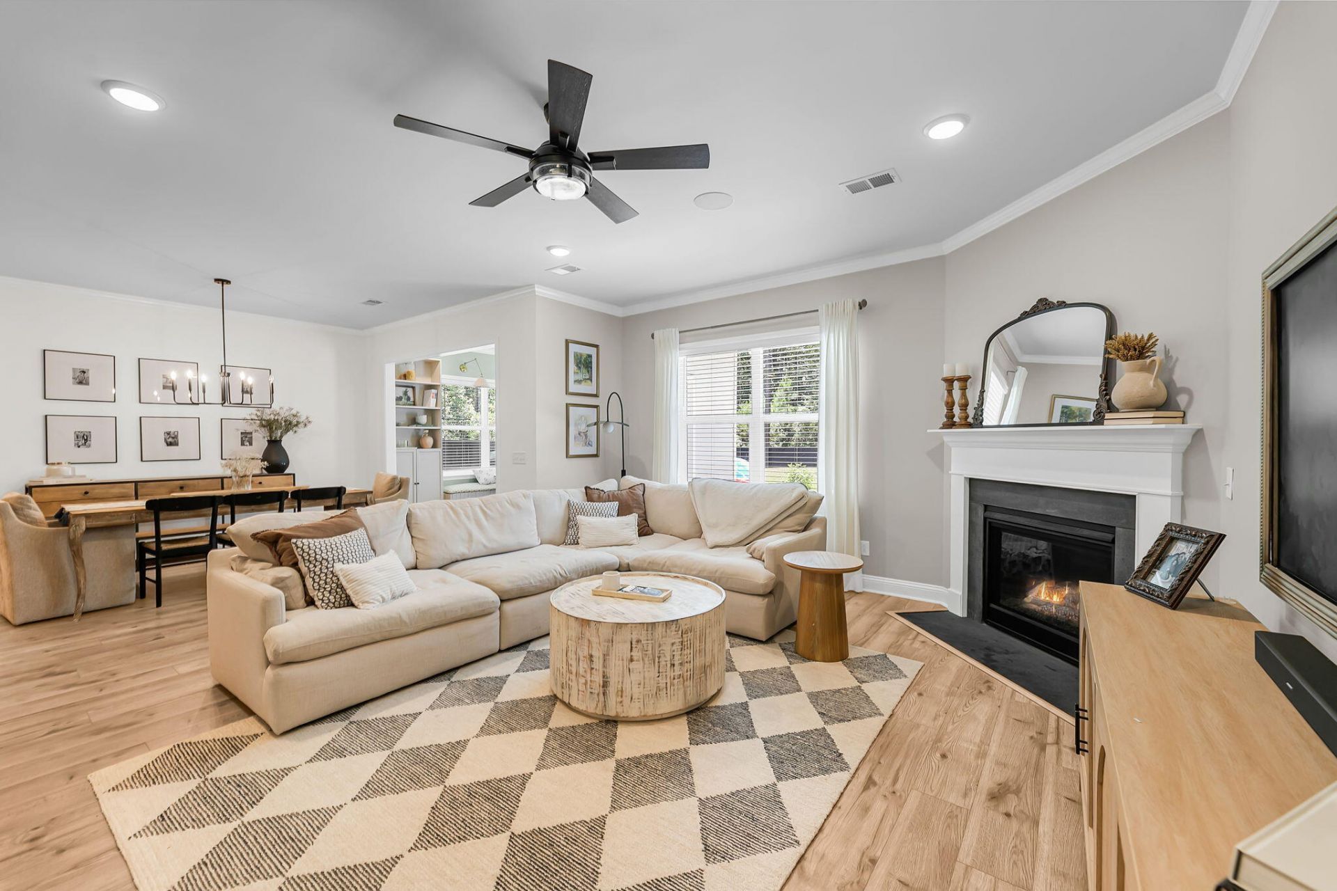 5012 Cranesbill Way Photo 8