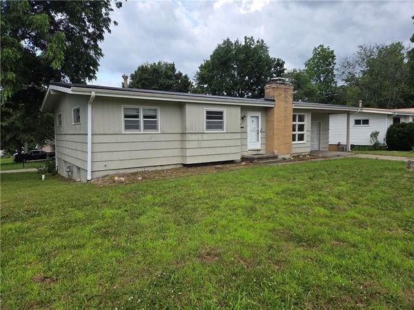 1112 Montserrat Park Road, Warrensburg, MO 64093