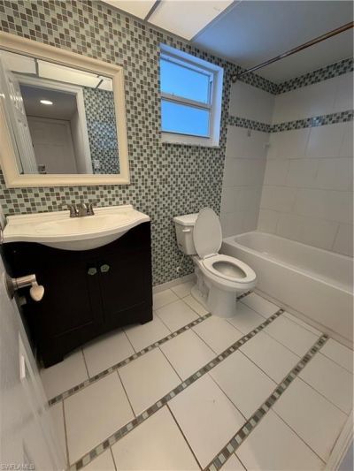 190 Turtle Lake Ct, Unit 307, Naples, FL 34105 Photo