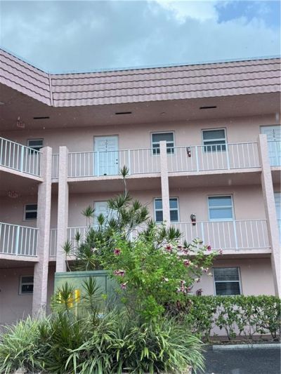 190 Turtle Lake Ct, Unit 307, Naples, FL 34105 Photo