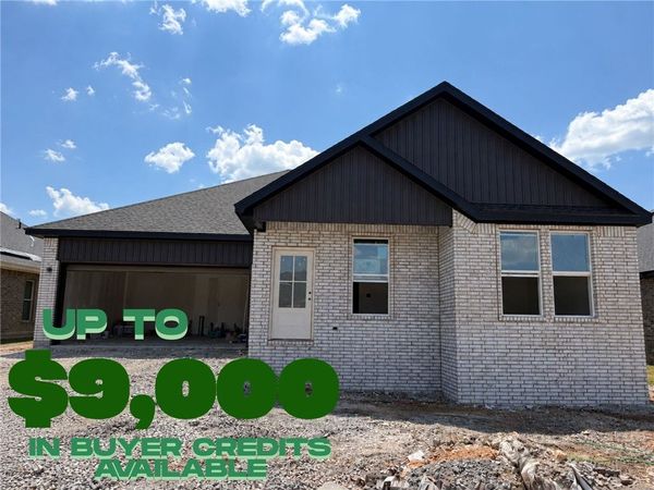 6703 SW Orange Avenue, Bentonville, AR 72713