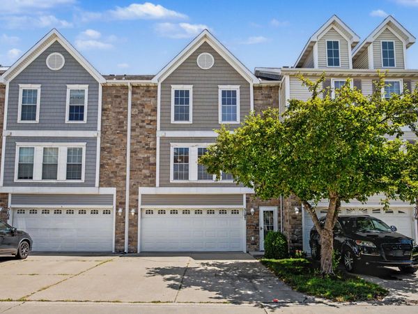 8302 Westown Parkway, Unit 5107, West Des Moines, IA 50266