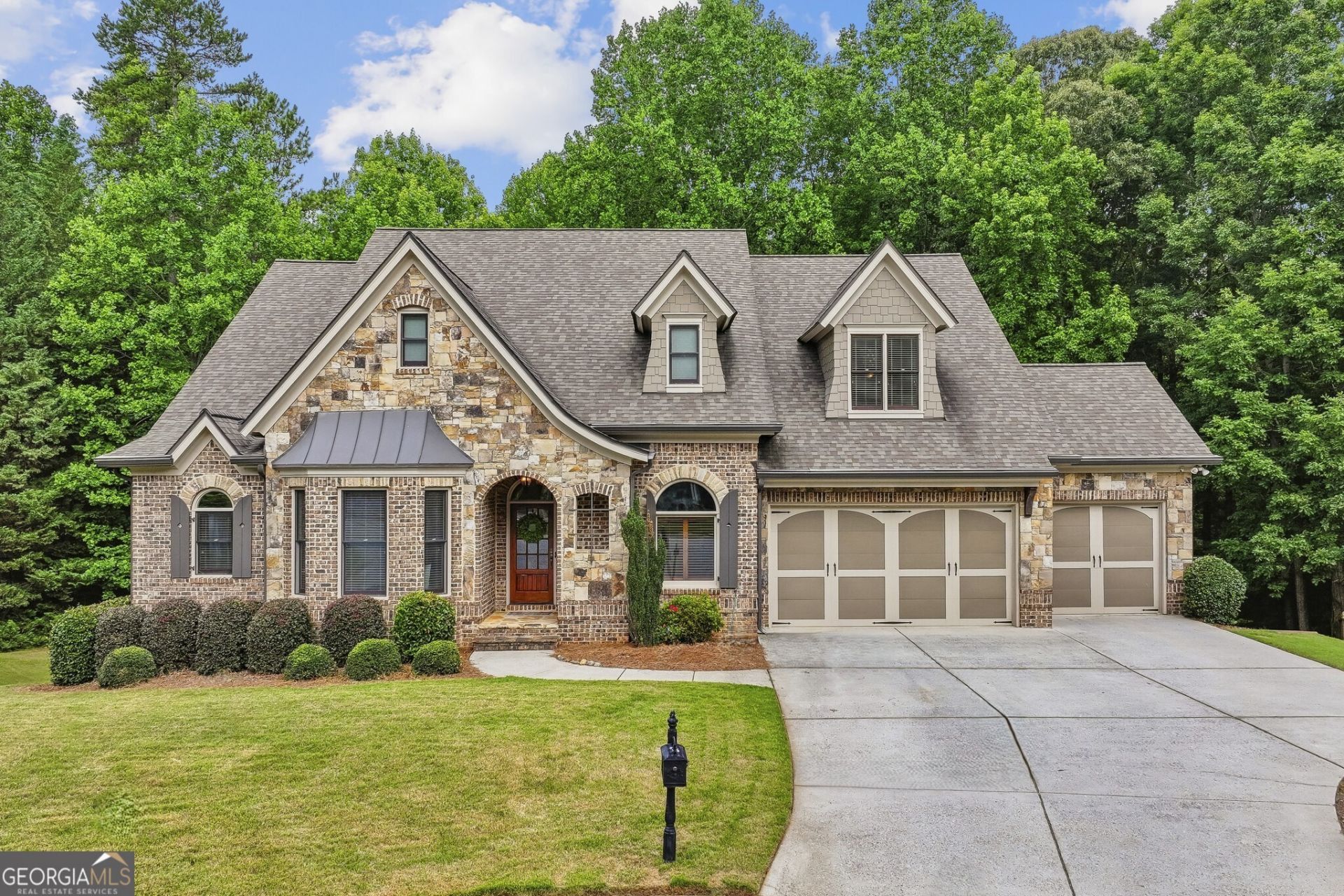 963 Garner Creek Drive Sw, Lilburn, GA 30047 Main Photo