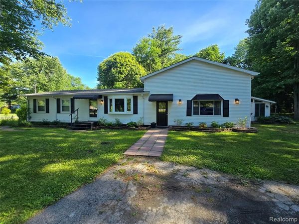 1559 Sturdevant Road, Kimball Twp, MI 48074