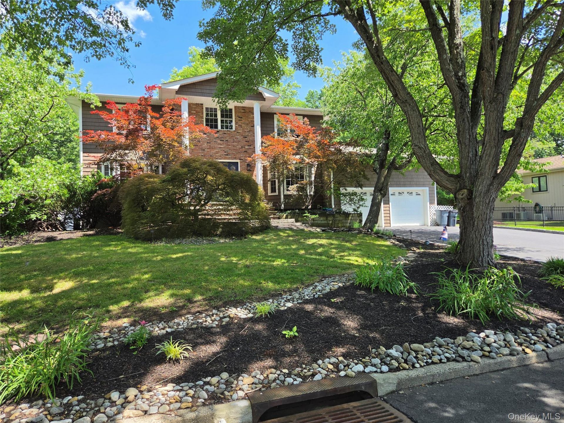 7 S Cranford Road, Bardonia, NY 10954 Main Photo